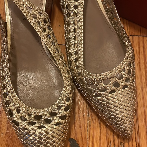 Gold Donald Pliner heels with slingback - Picture 4 of 6